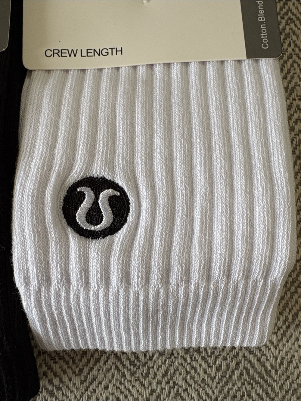 Lululemon Socks - Picture 6 of 9